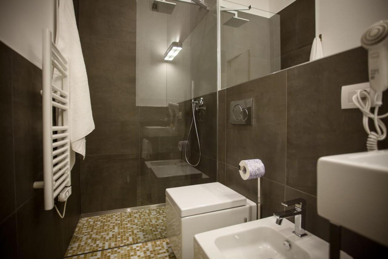 Dimora Mefite-Camere Con Bagno Privato E Self Check-In Матера Экстерьер фото