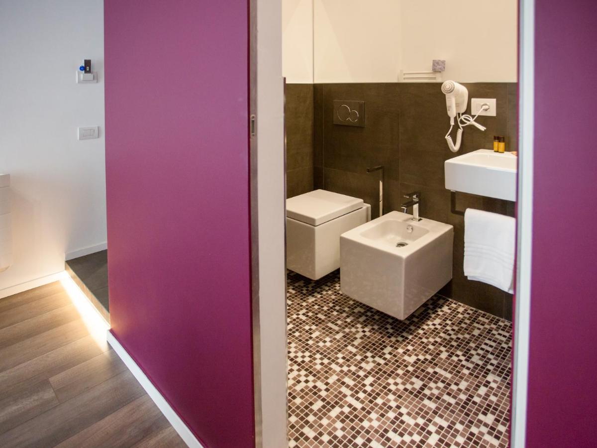 Dimora Mefite-Camere Con Bagno Privato E Self Check-In Матера Экстерьер фото